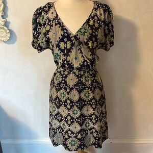 Ella moss Multi color Ikat pattern 100% Silk Dress cross over & snap Size Small